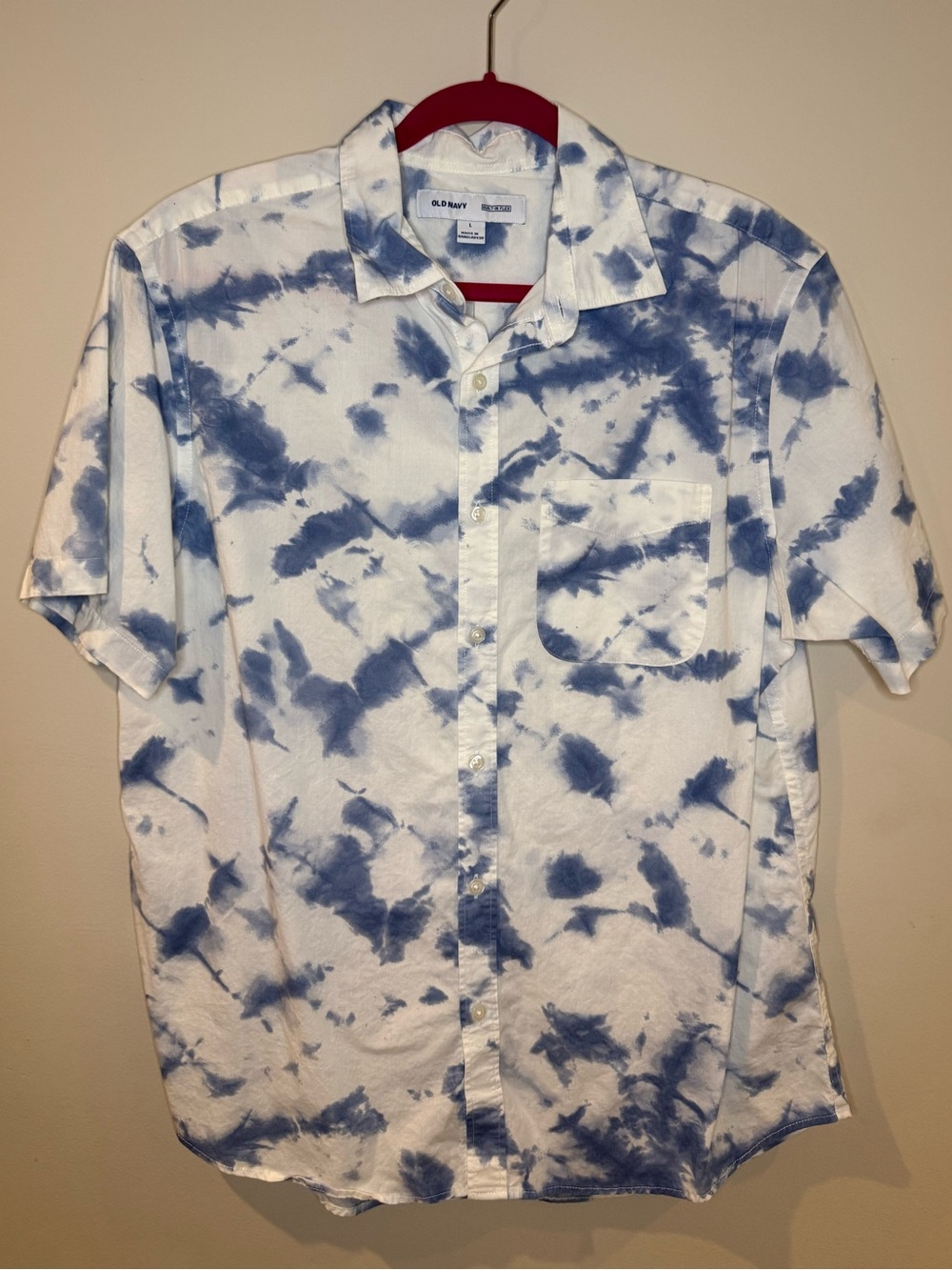 Old Navy White and Blue Tie-Dye Short Sleeve Shirt